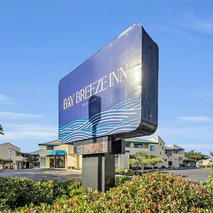 Bay Breeze Inn